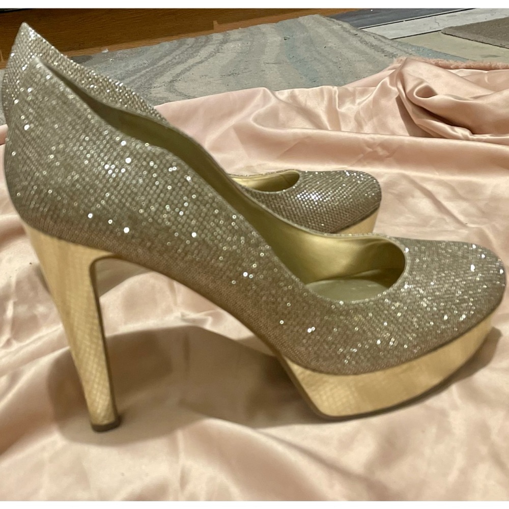 GByGuess Sparkly Gold High Heels woman’s size 10